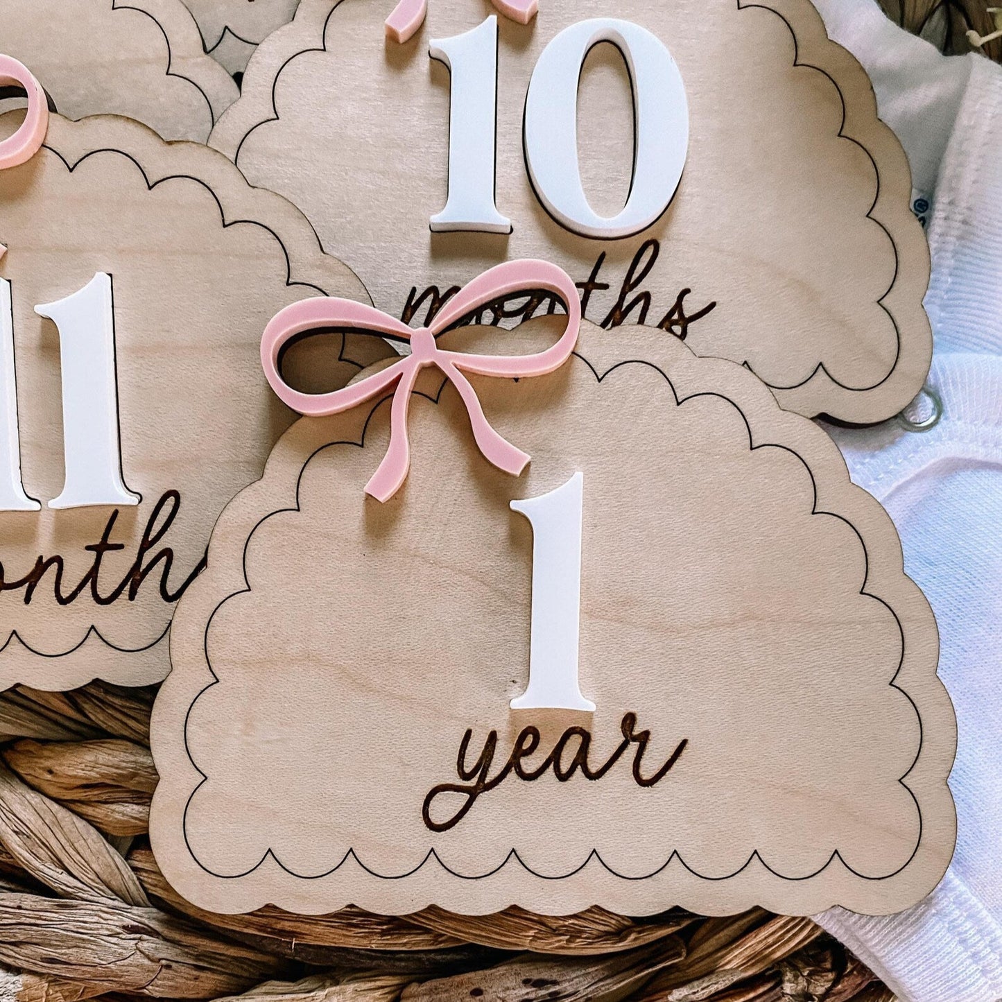 Dainty Bow Monthly Milestone Set