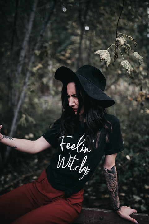 Feelin' Witchy Tee - Black