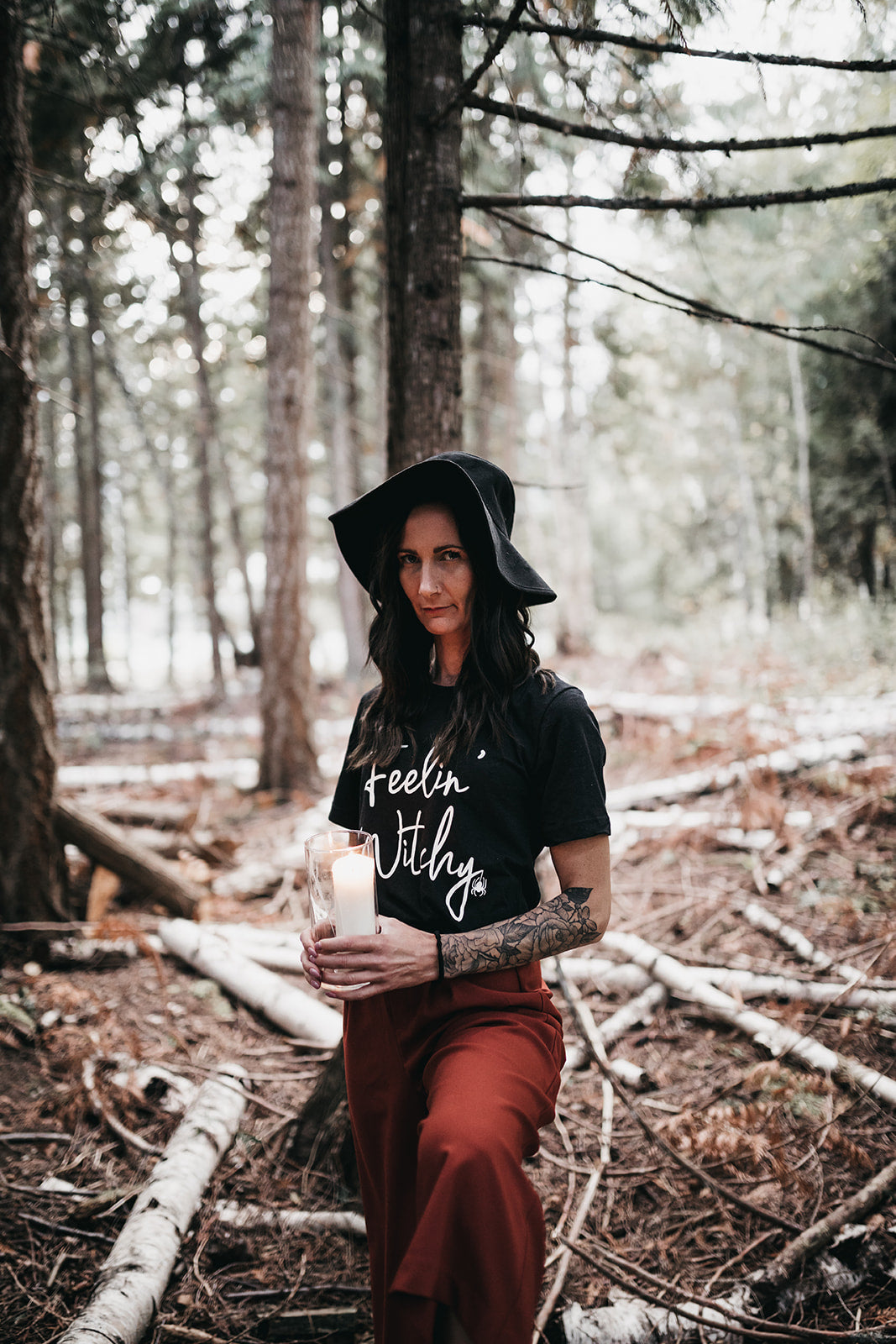 Feelin' Witchy Tee - Black