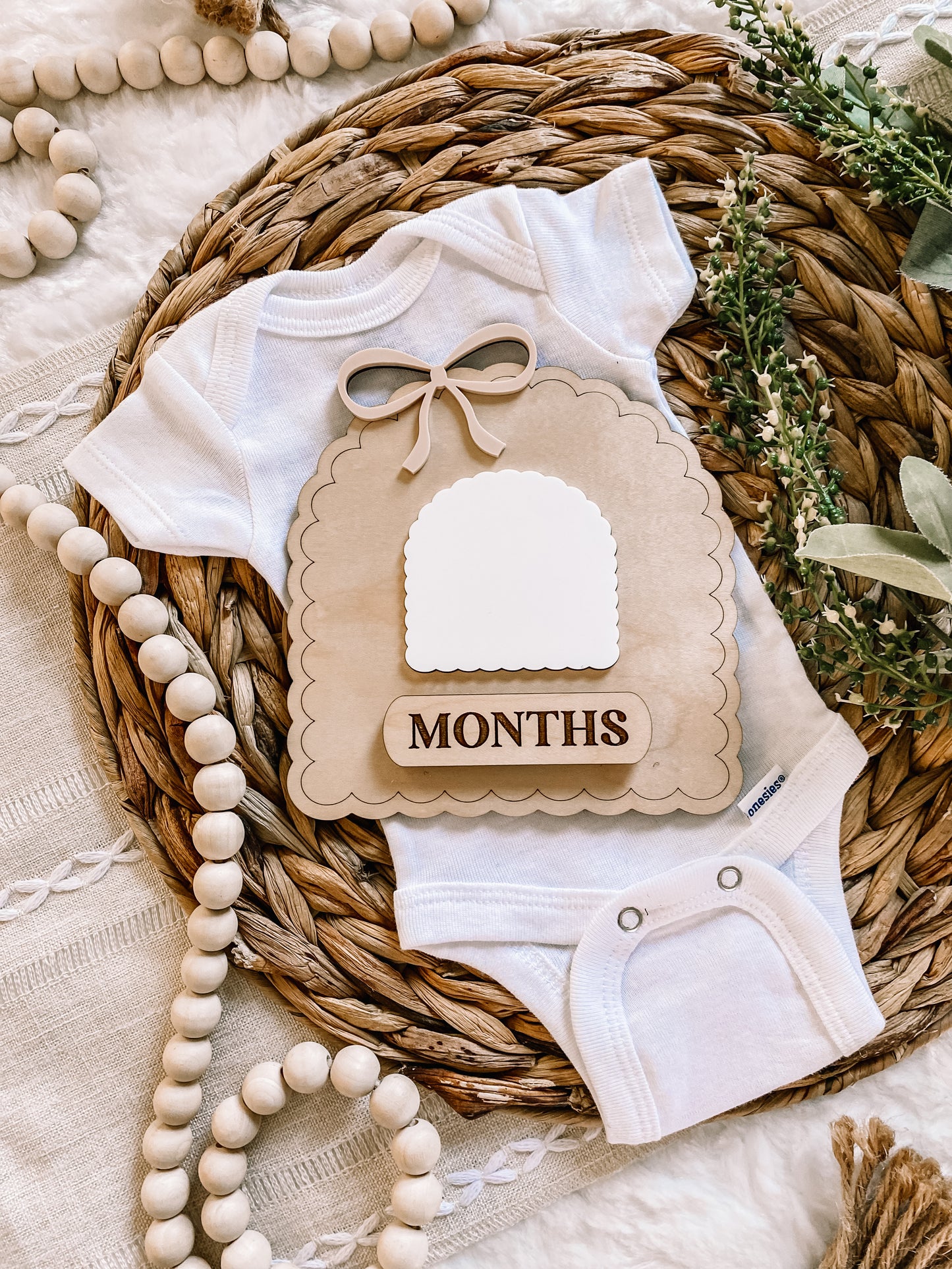 Dainty Bow Monthly Dry Erase Milestone Sign